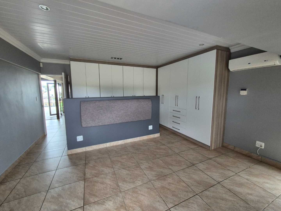 4 Bedroom Property for Sale in Monte Christo Western Cape